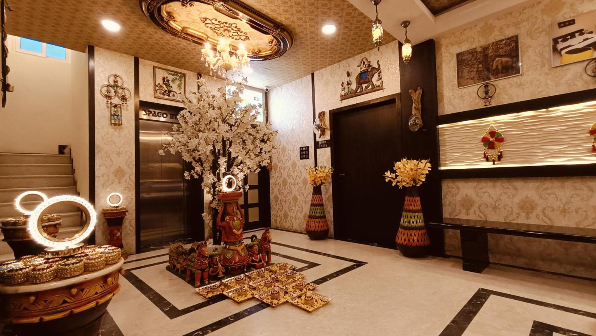 מהבליפורם Spago Inn מראה חיצוני תמונה