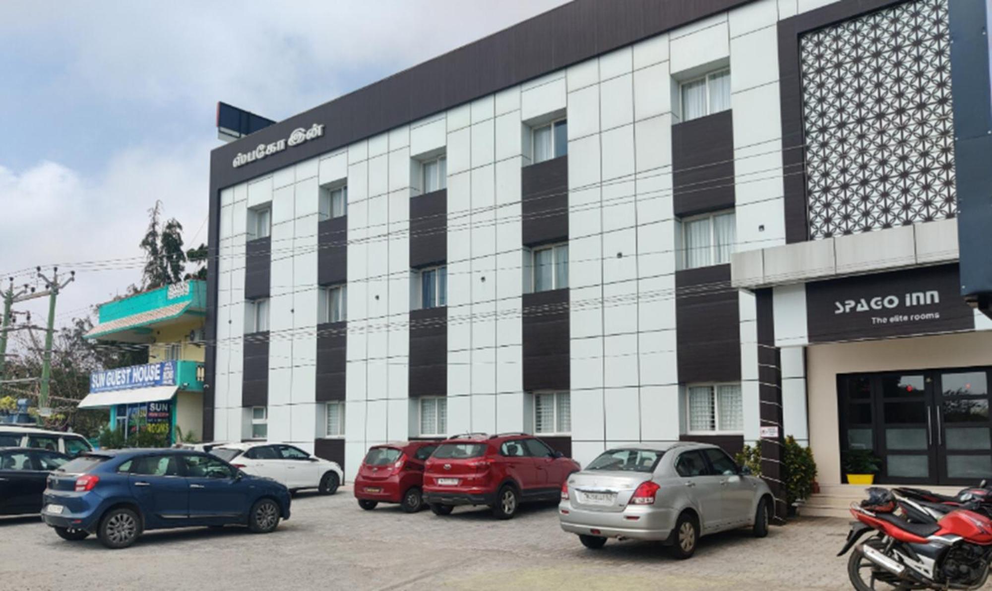 מהבליפורם Spago Inn מראה חיצוני תמונה