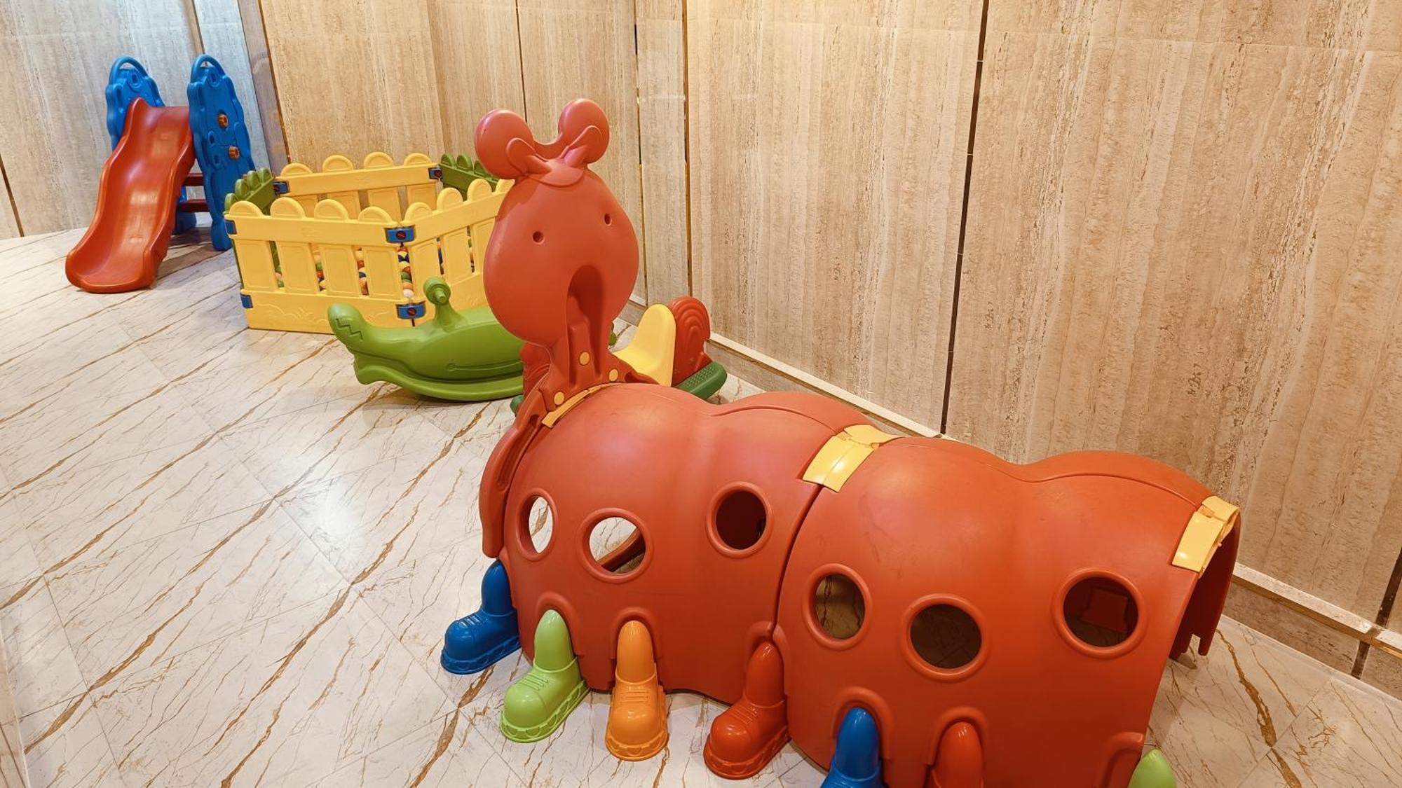 מהבליפורם Spago Inn מראה חיצוני תמונה